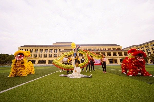 �Ϸ�һ����õ��@�W(xu��)У