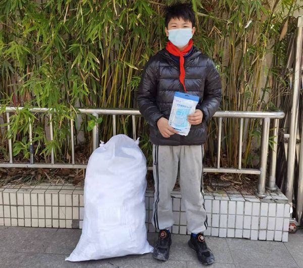�Ϸ�������С�W(xu��)�����L(zh��ng)�I(xi��n)��(��i)�� ����ůУ�@