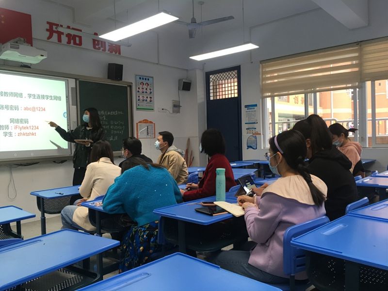 �Ϸ�������С�W(xu��)�ǻ��n�����ǻ�ǰ��