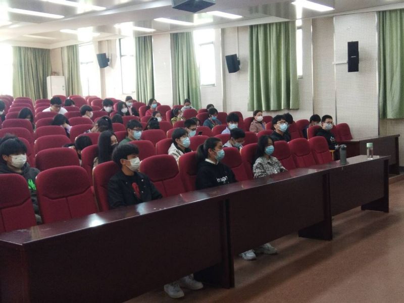 �Ϸʹ��I(y��)�W(xu��)У��У����� ��ůһֱ��