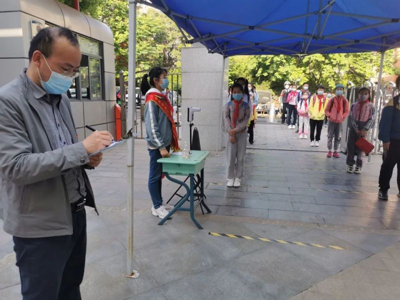 �Ϸ����(y��ng)��С�W(xu��)���҂��ġ�ȫ�ġ��Q��ġ����ġ�