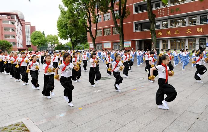 ���c�и���С�W(xu��)����w����(ji��)�A�M(m��n)��Ļ