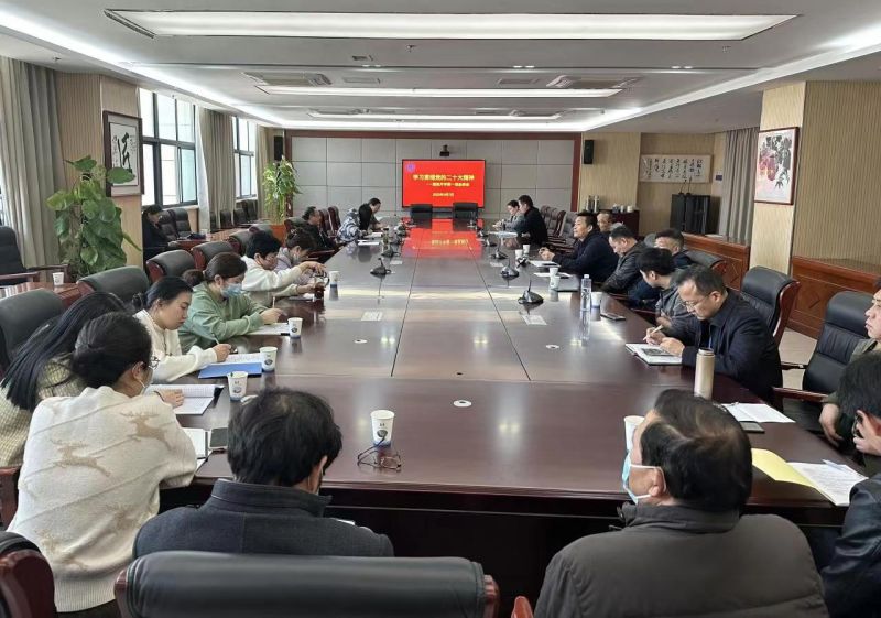 �Ϸʹ��I(y��)�W(xu��)У���_˼���_�W(xu��)��һ�n���Y(ji��)��(hu��)��˼���̎����w���n