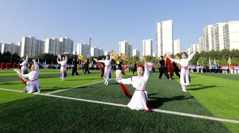 ���Ӆ^(q��)��ʮ�Ō���С�W(xu��)���ߵ�ʮ�ߌý�����\(y��n)��(d��ng)��(hu��)ʢ���_(k��i)Ļ
