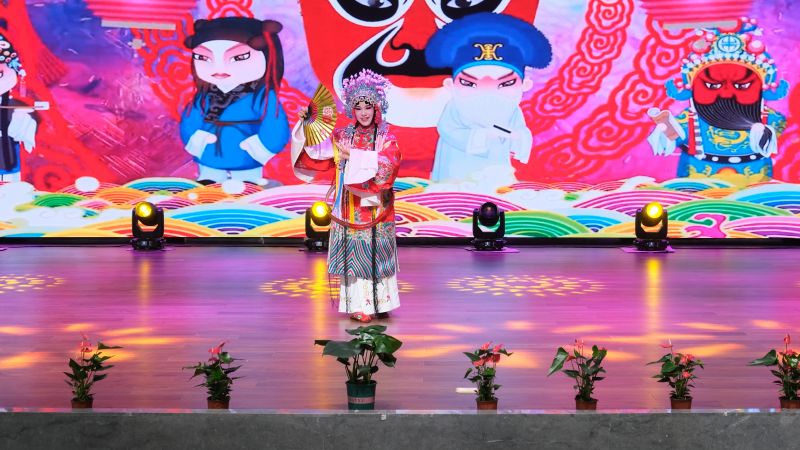 ��W(xu��)���������_���_�½�ɫ