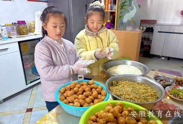 ��������?b��o)�С�W(xu��)�����������ں�ӭ�´� ��ʌ�(sh��)�`��(r��n)ͯ��