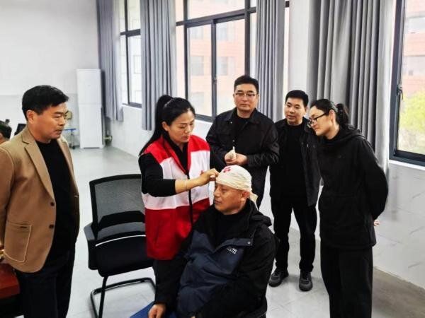 ���o(h��)���������ȡ�����߅ �����Ϫ�I(y��)���g(sh��)�W(xu��)У�_(k��i)չ������(y��ng)�����o(h��)��(zhu��n)�(xi��ng)��Ӗ(x��n)