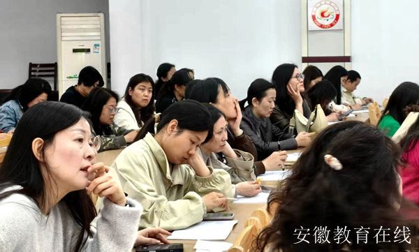 ���ľ���ץ���� ��벢�e�ٳ��L��������С�W(xu��)���_���·ݰ����ι�������
