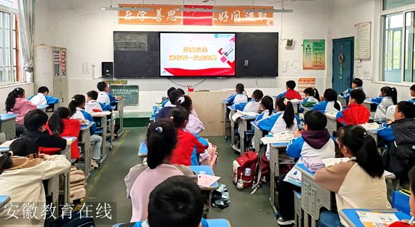 ʮ�����ČW(xu��)Уȫ����Ұ�ȫ������ϵ�л�ӣ����ΰ�ȫ���� �o(h��)���ഺ���L